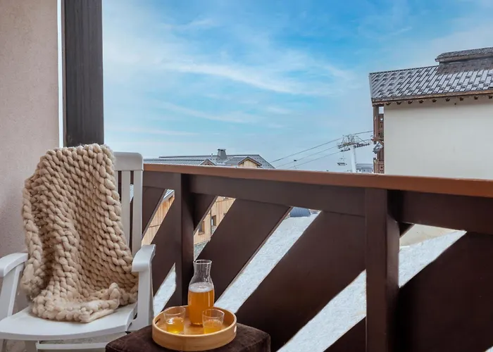 Pierre & Le Tikal 3*