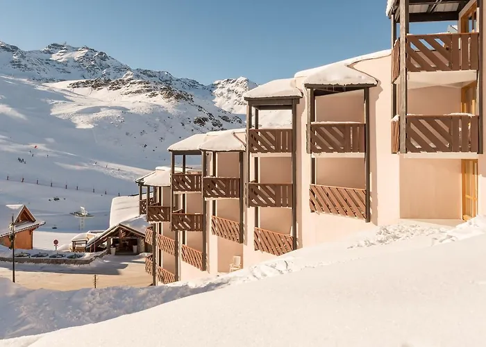 Pierre & Le Tikal 3* فال تورُن