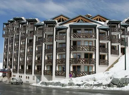 Pierre & Le Tikal 3*